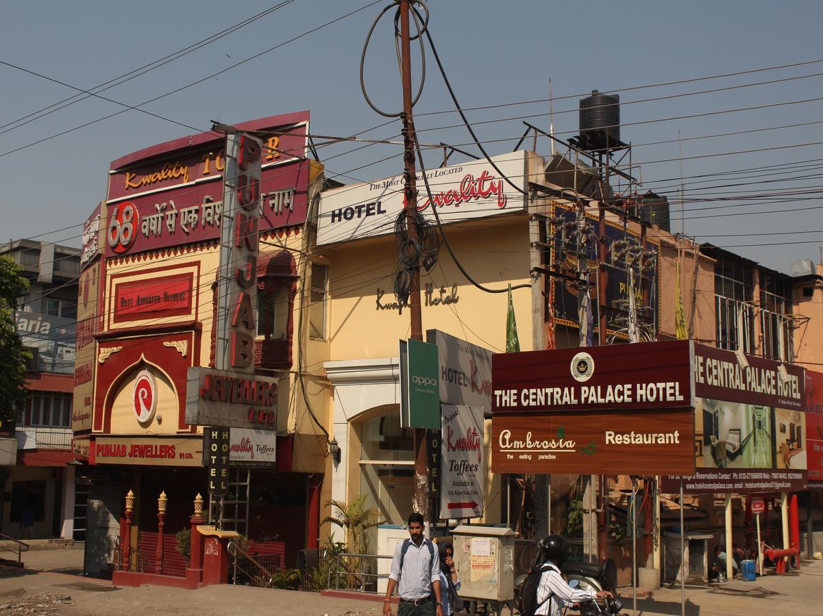 Oyo 5232 Kwality Hotel Dehradun Buitenkant foto