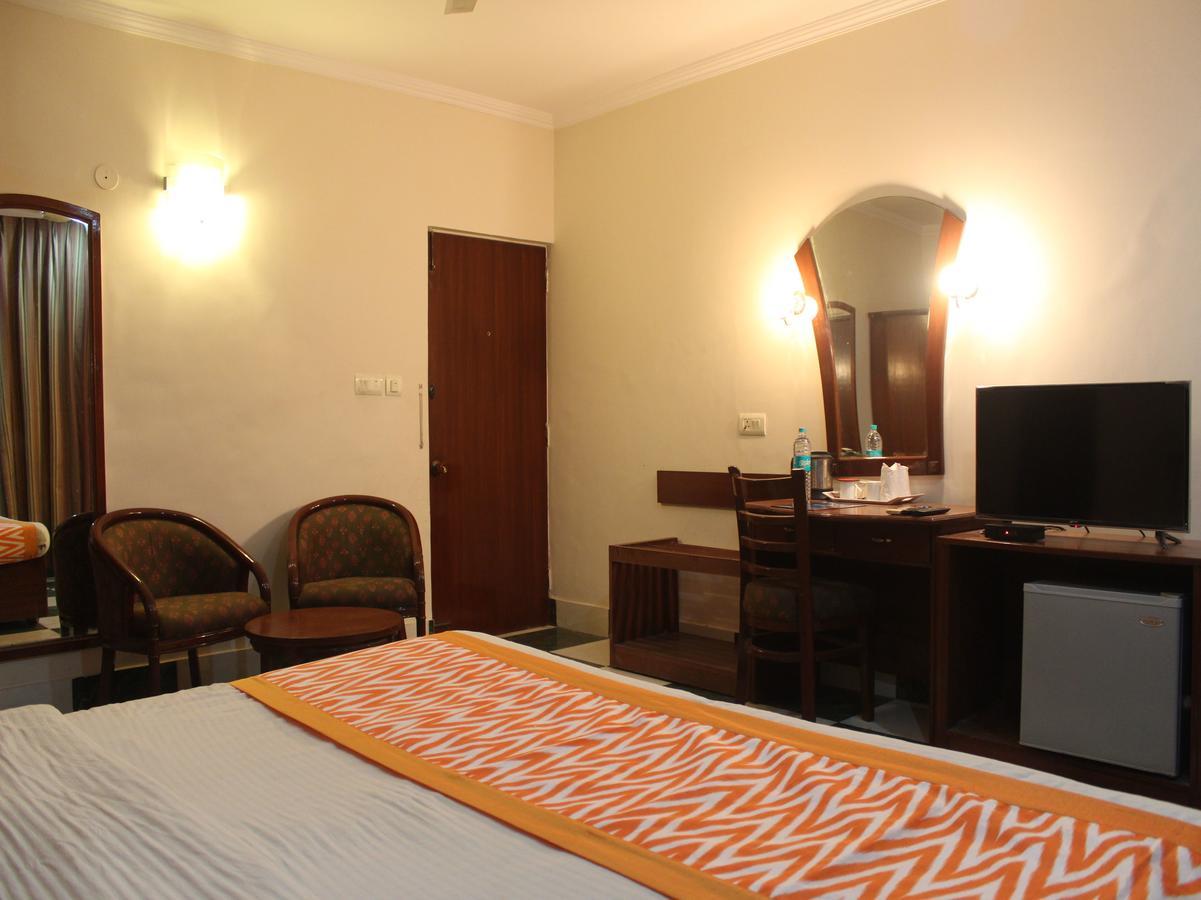 Oyo 5232 Kwality Hotel Dehradun Buitenkant foto