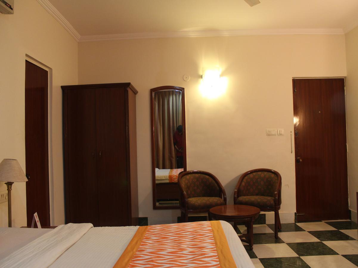 Oyo 5232 Kwality Hotel Dehradun Buitenkant foto