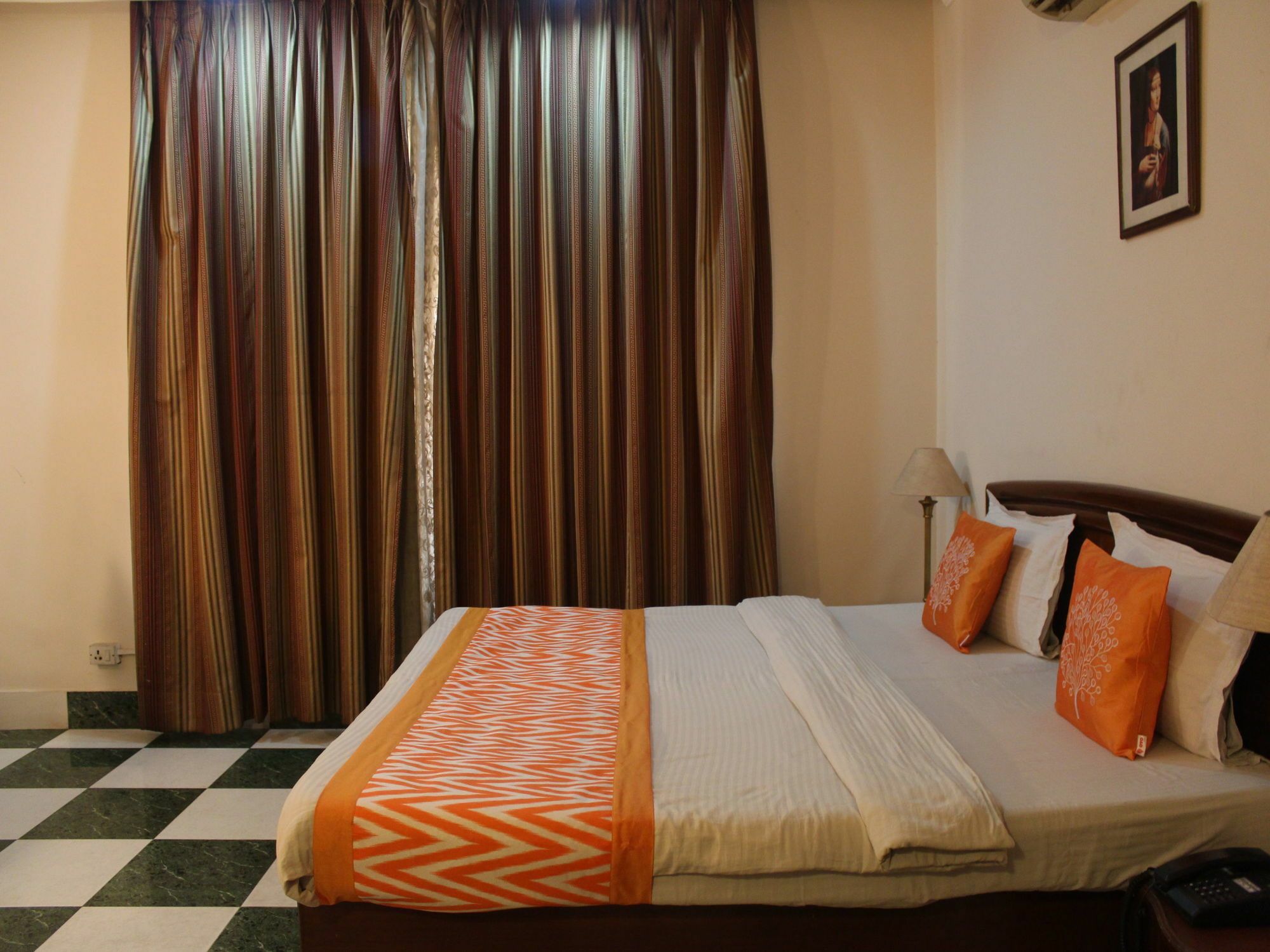 Oyo 5232 Kwality Hotel Dehradun Buitenkant foto